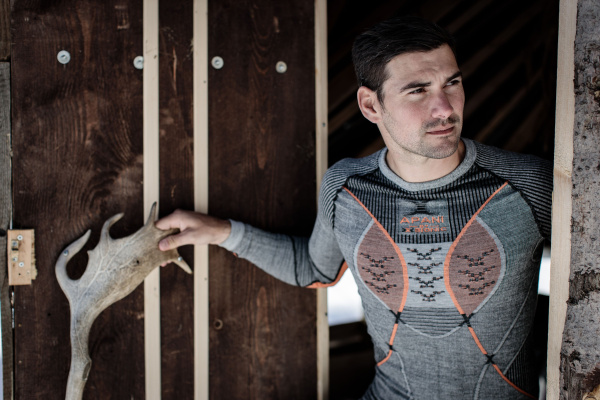 Термобелье верх Apani 4.0 Merino Shirt LG SL Man (; XL; B080 black/grey/orange)